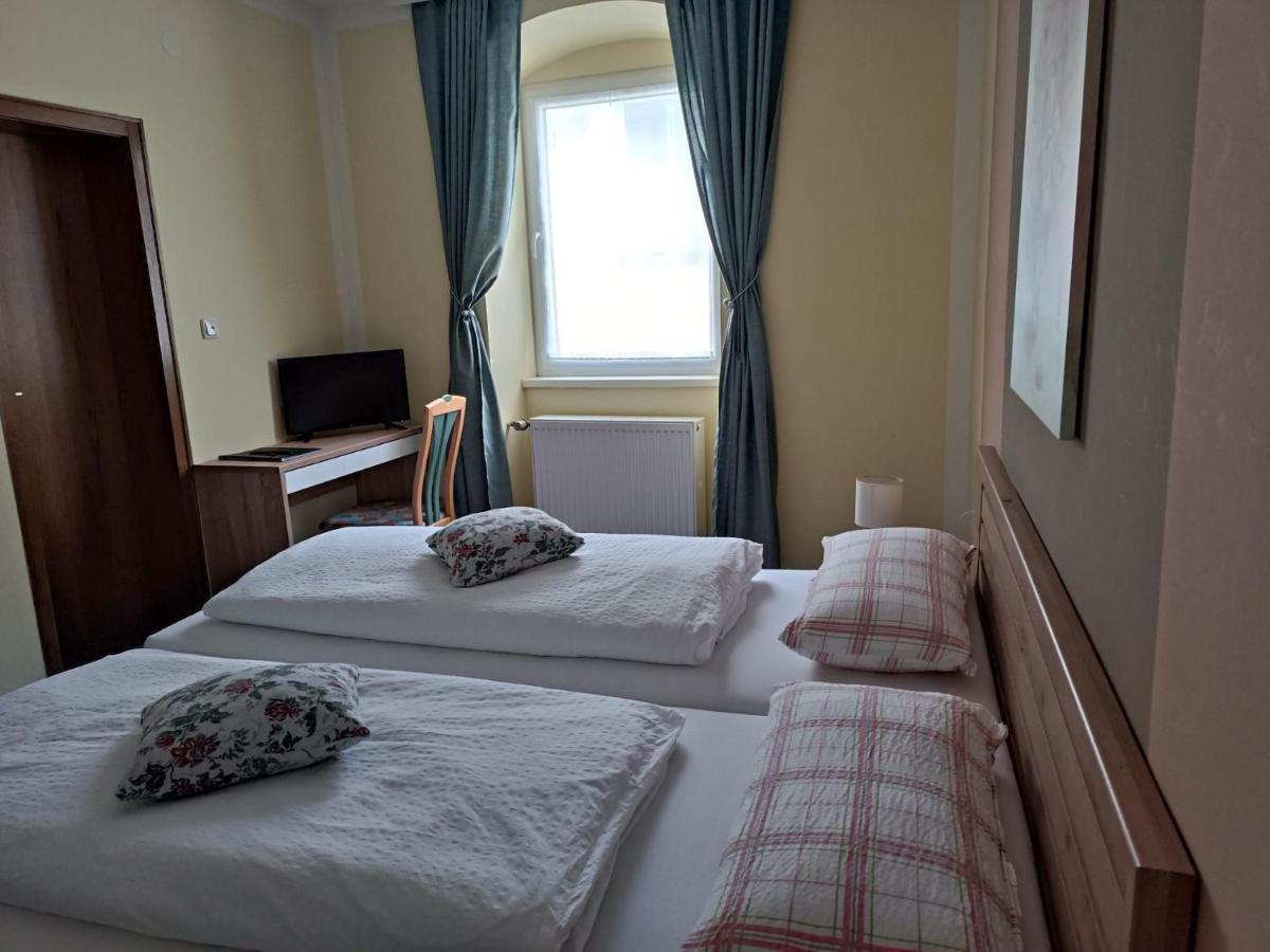 Garni Hotel Post Weissenstadt Bagian luar foto