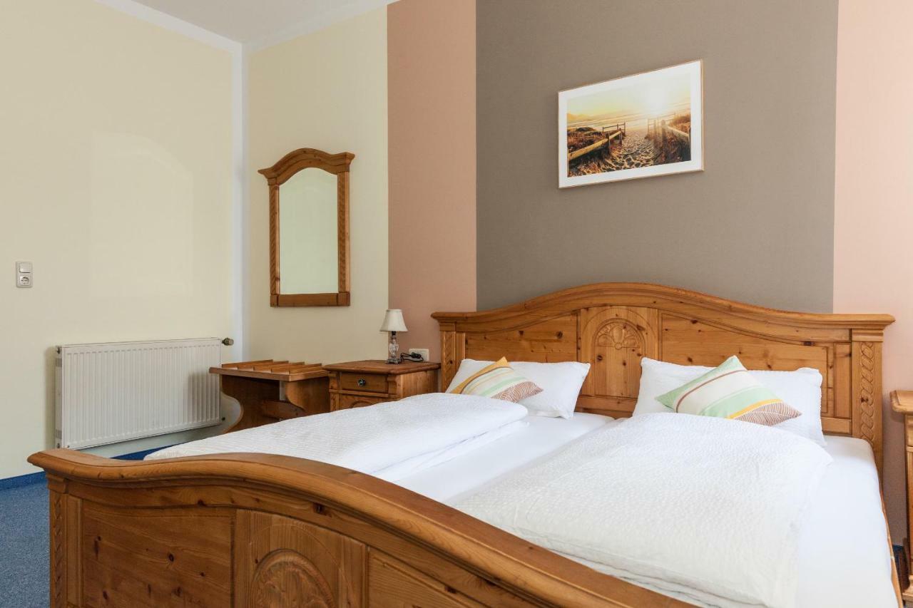 Garni Hotel Post Weissenstadt Bagian luar foto