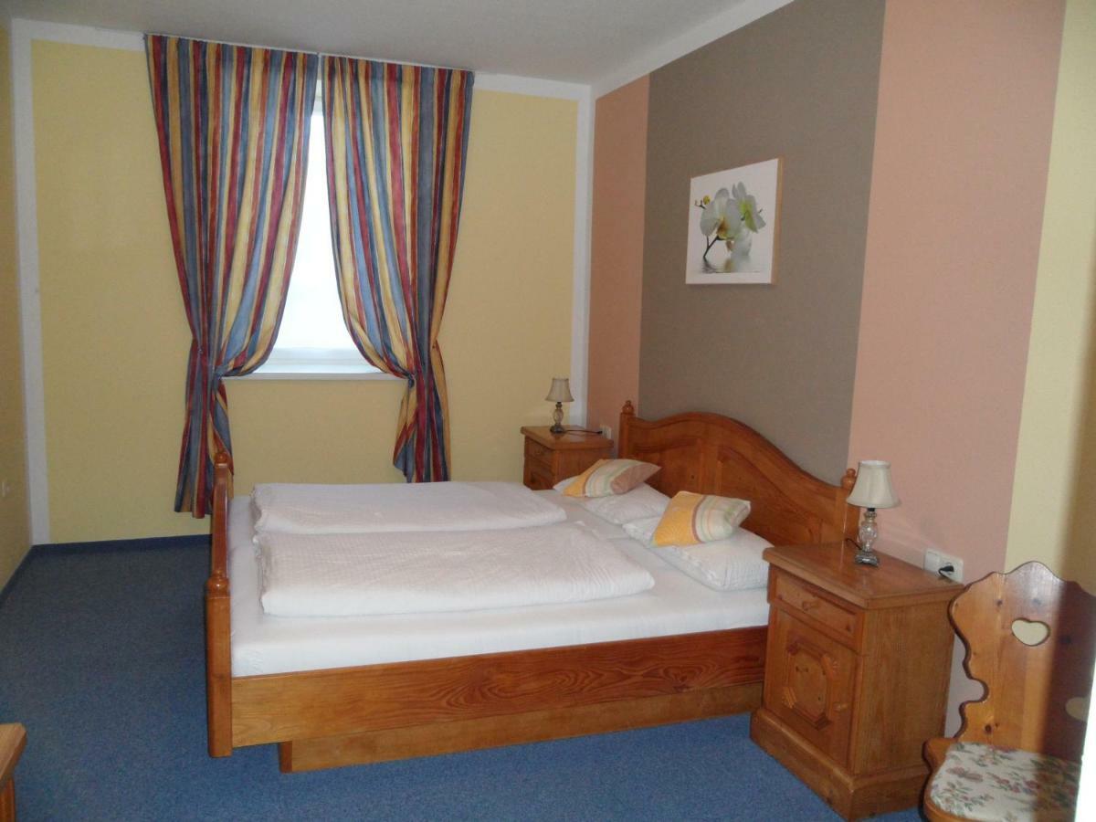 Garni Hotel Post Weissenstadt Bagian luar foto